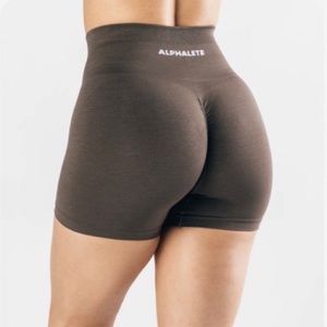 Alphalete OG Amplify Shorts in Mocha size M